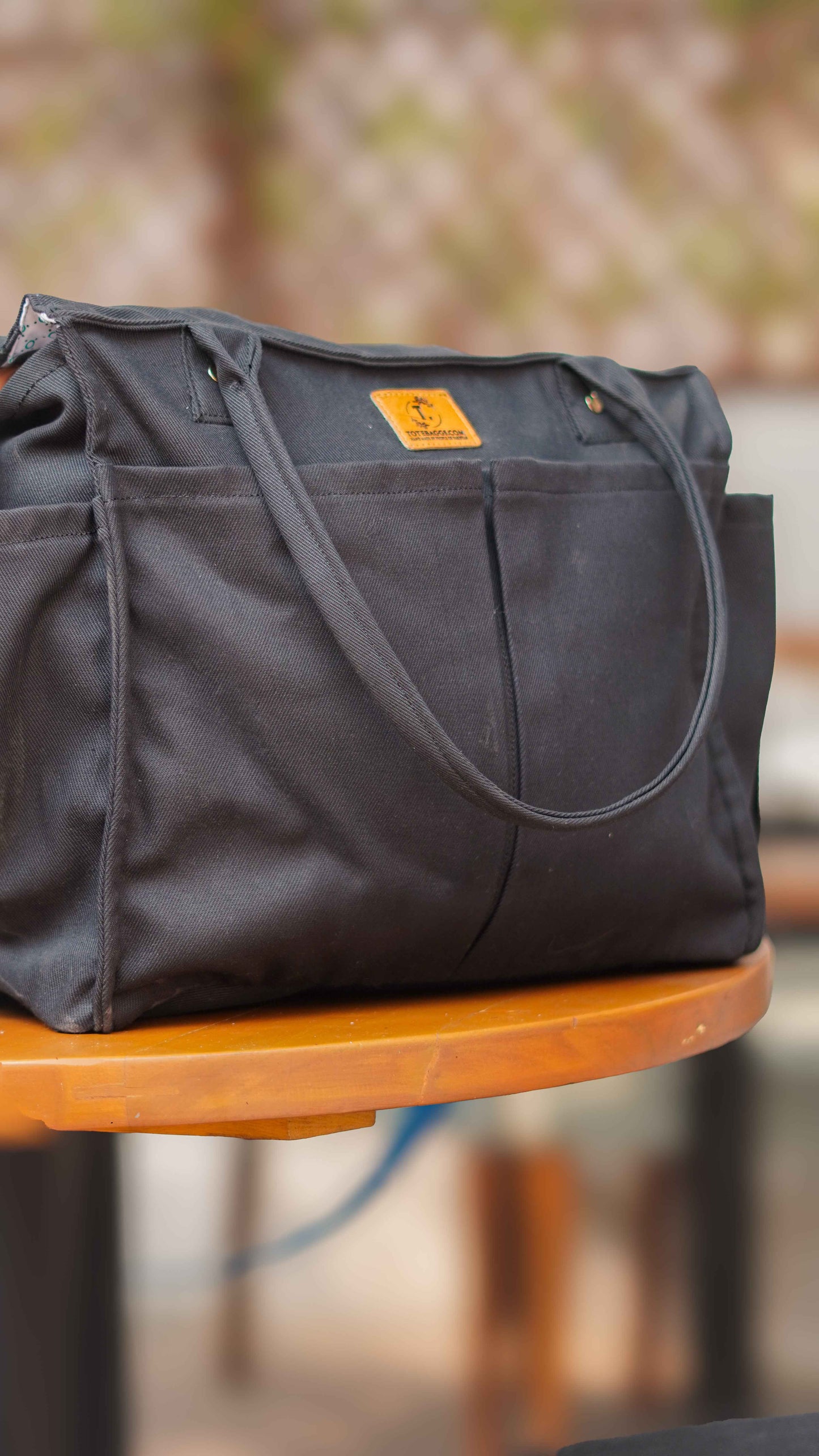 Multi-Pocket Cross-body Tote - Minimalist, Functional - Tote Baggs