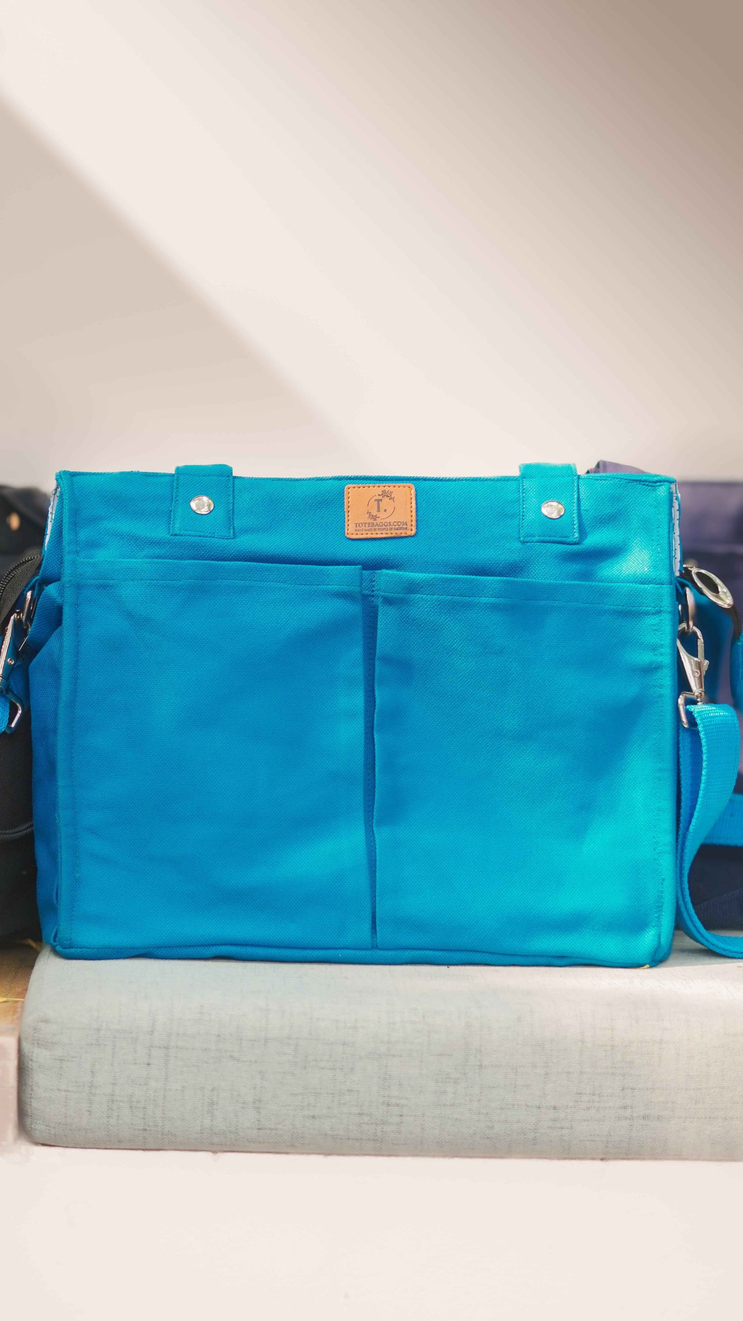 Multi-Pocket Cross-body Tote - Minimalist, Functional - Tote Baggs