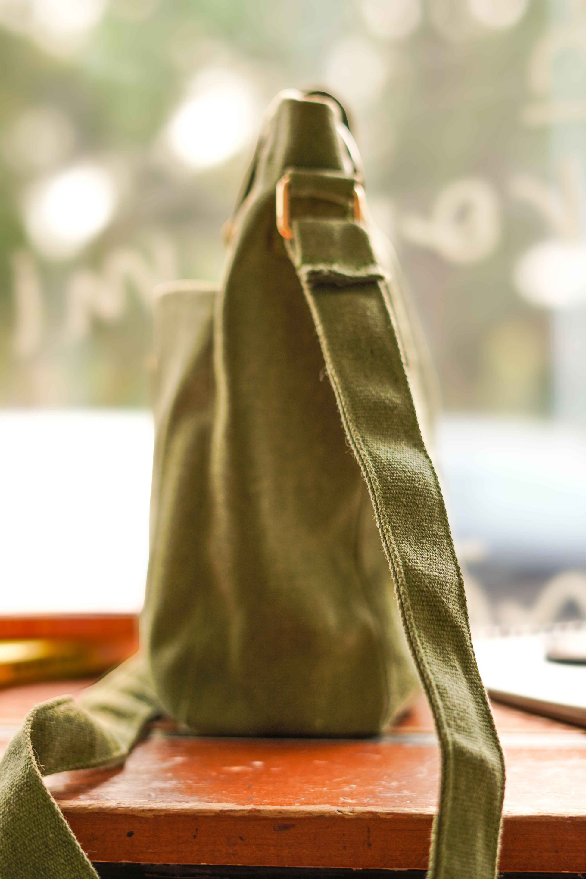 Green Canvas Vibes 🌿 Cross Body - Tote Baggs