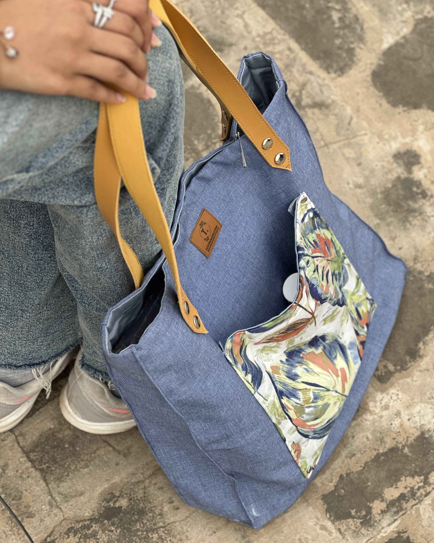 Leather Tote Bag with Digital Print Pocket - Stylish & Versatile - Tote Baggs