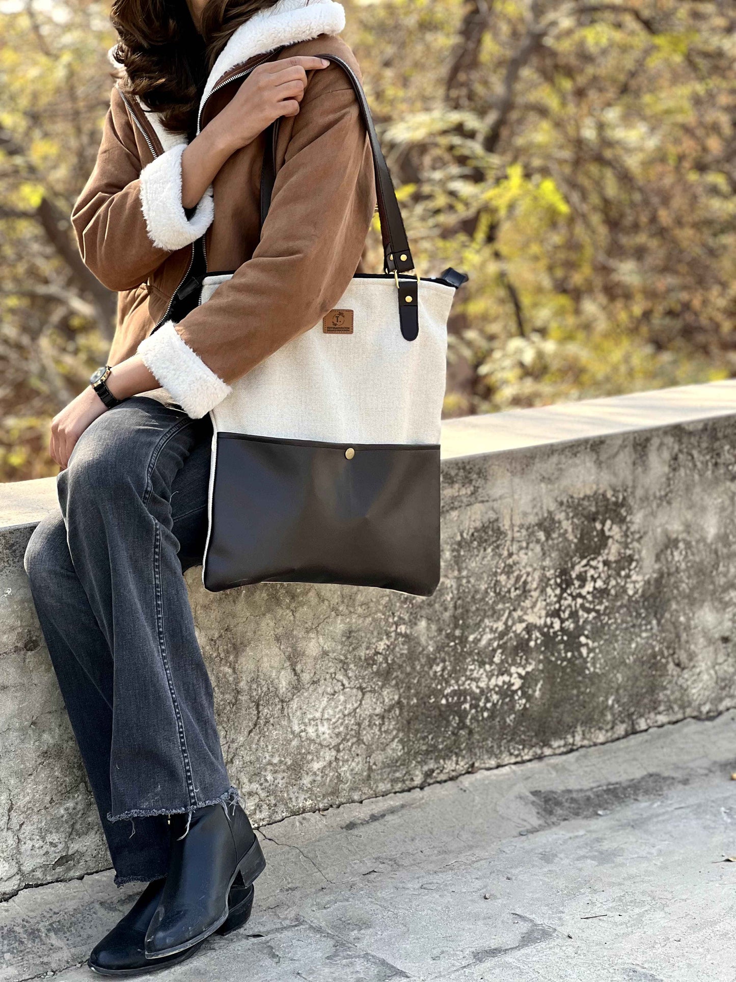 Leather Tote Bag with Zipper -(3 Colors Available) - Tote Baggs