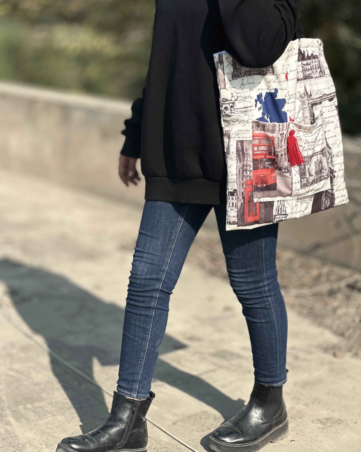 Handmade London Tote Bag ā Unique Digital Print Design - Tote Baggs