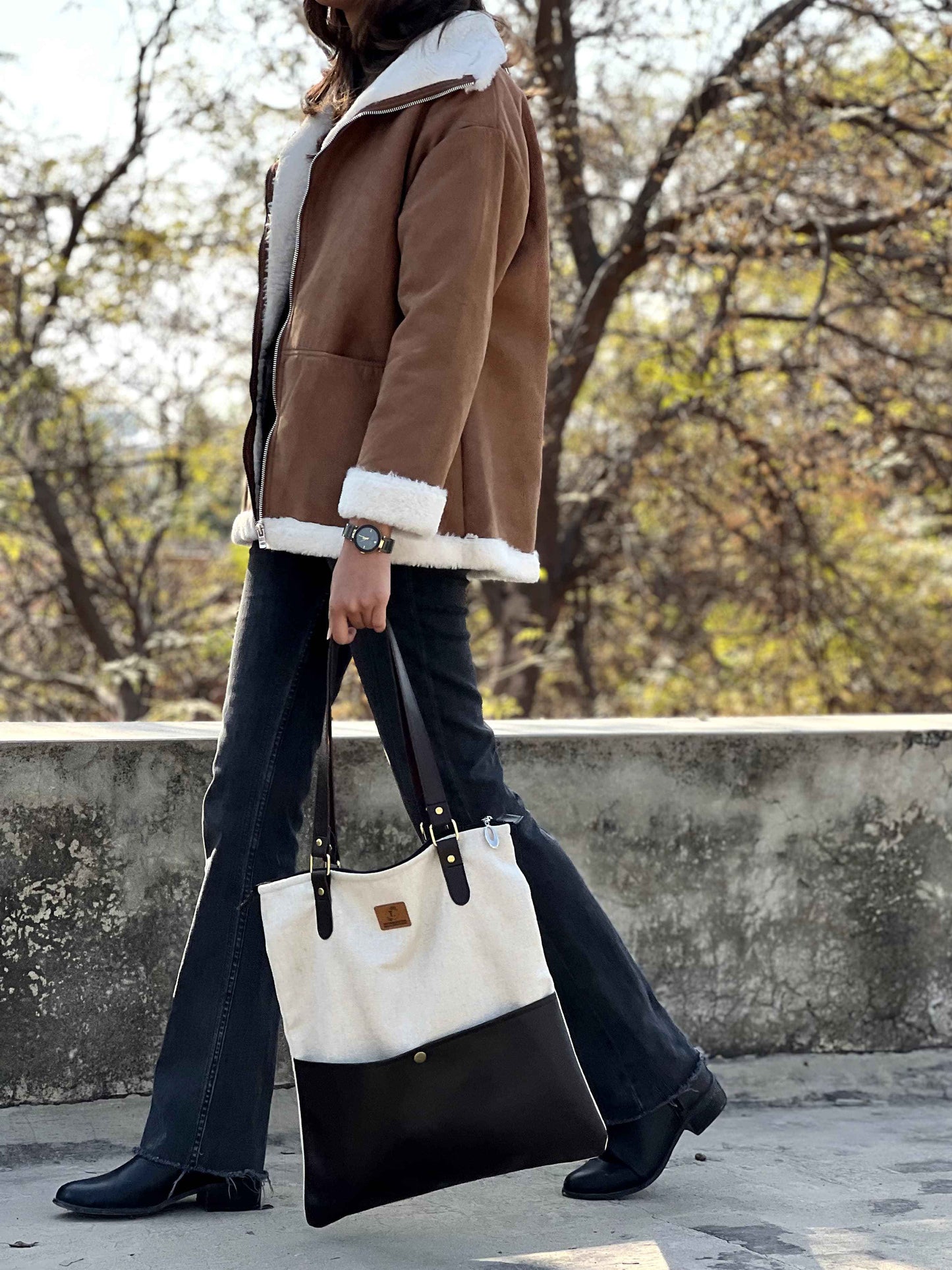 Leather Tote Bag with Zipper -(3 Colors Available) - Tote Baggs