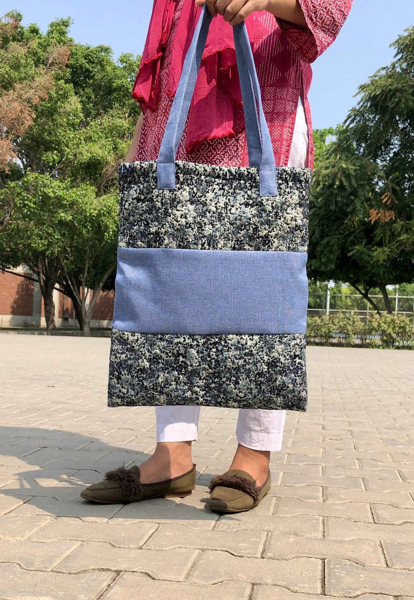 Blue Textured Tote Bag - Stylish 2-Tone Denim Style Design - Tote Baggs