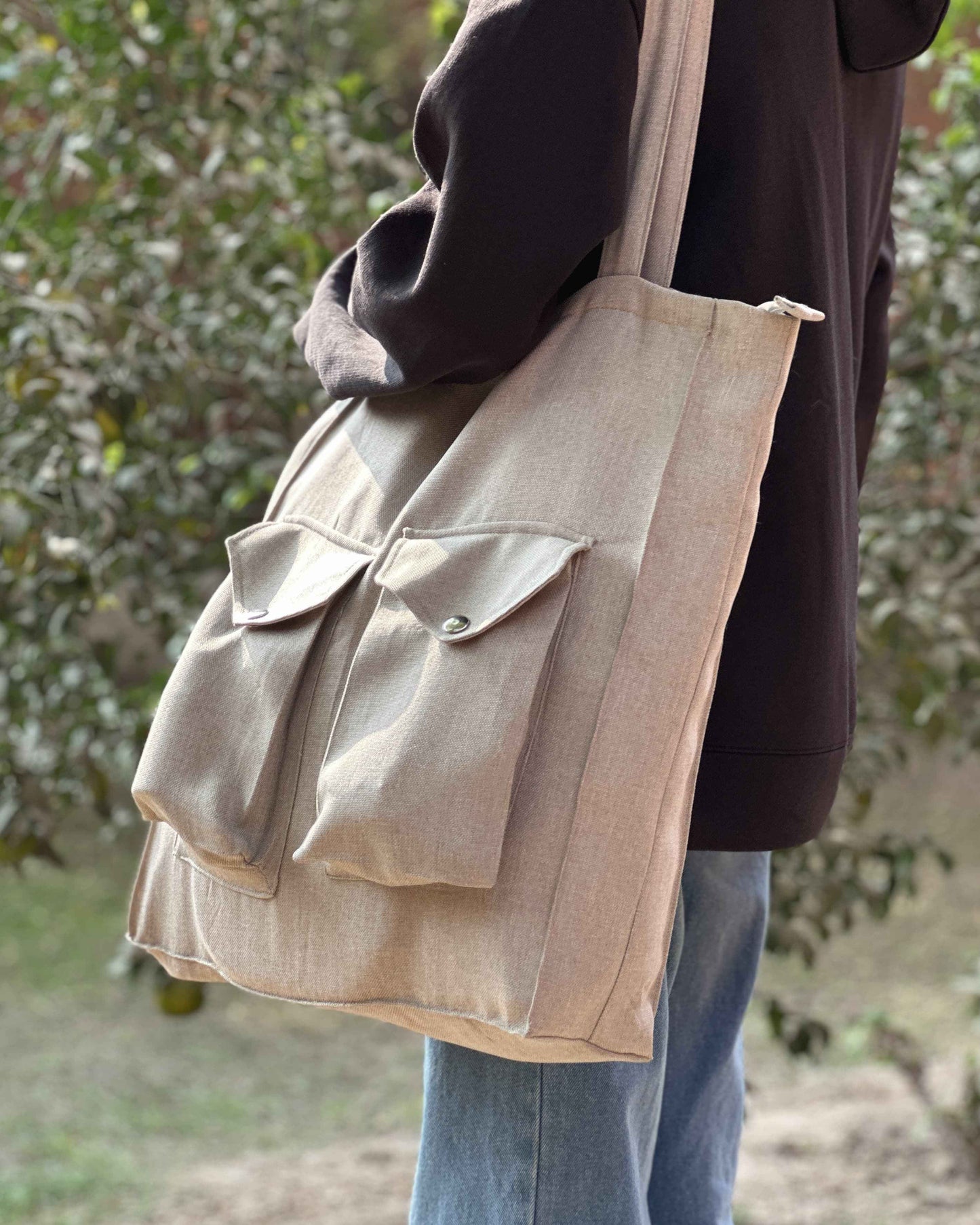 Sand Grey Tote Bag with Zipper - Stylish 2 Pocket Design - Tote Baggs