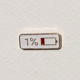 Battery indicator badge with 1% charge on a white background
